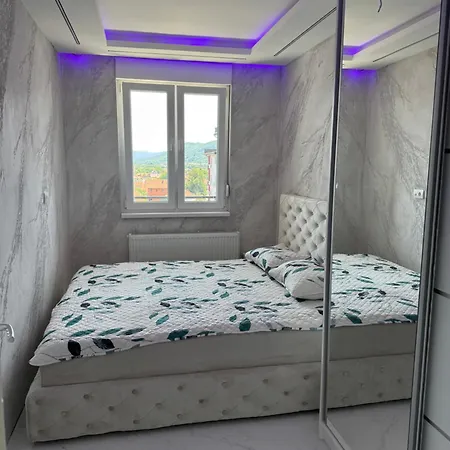 Appartement Nelalux 2 *